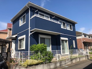 施工後　断熱効果が高まる金属サイディングでカバー