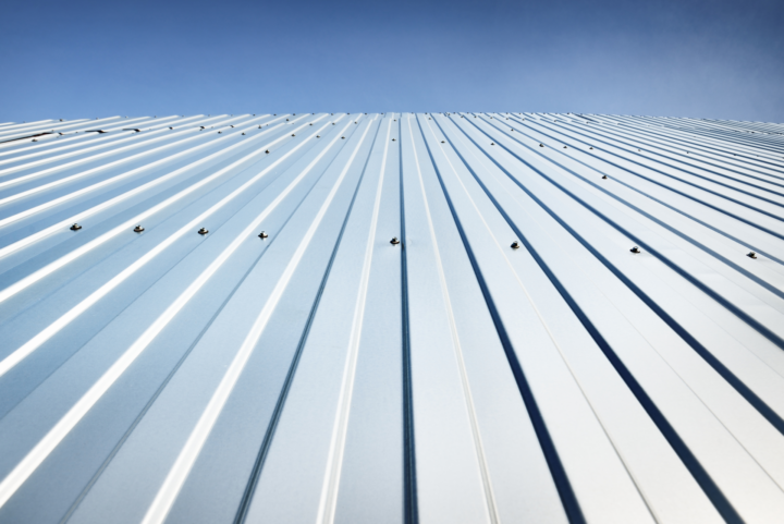 屋根リフォームで雨風に強い住まいへ｜修繕・改修対応の画像